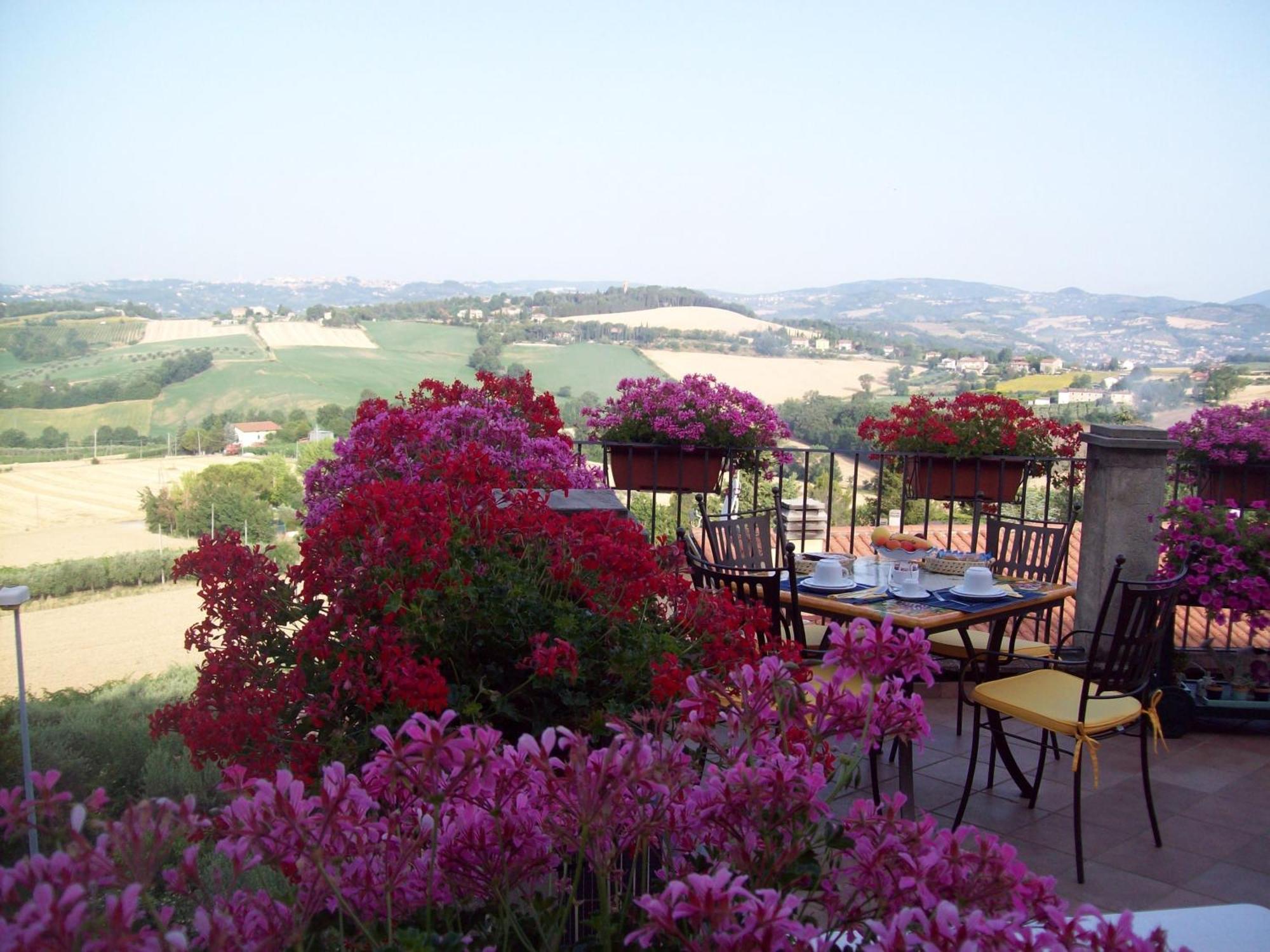 La Terrazza Fio...Rita Bed & Breakfast Ripa Luaran gambar